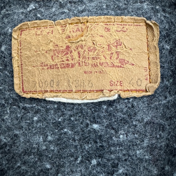 Vintage Levil's 80s 70904-
0317 denim jacket. - Picture 10 of 10